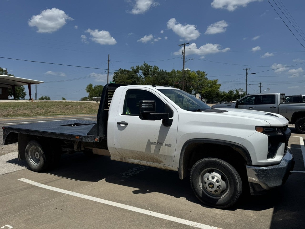 chevrolet silverado 3500 chassis cab 2022 1GB3WRE77NF325985 image chevrolet silverado 3500 chassis cab 2022 1GB3WRE77NF325985 image